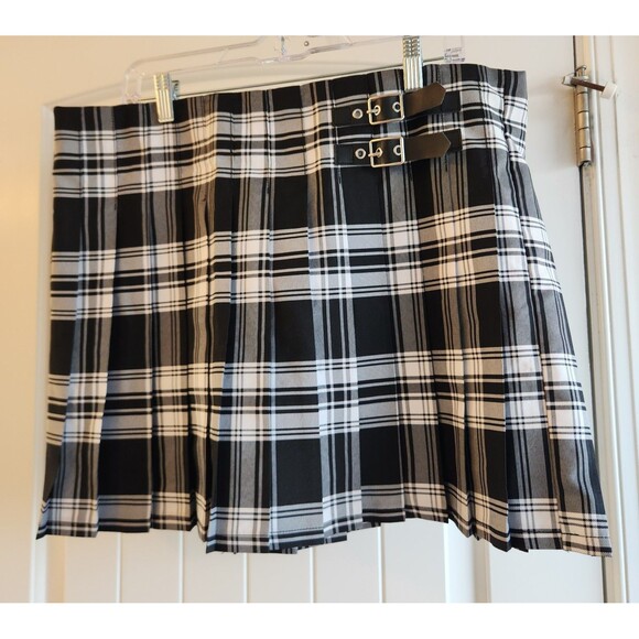 No Boundaries Plaid Pleated Skirt Junior's XXL (19) Black/White Y2K Schoolgirl - Picture 1 of 5